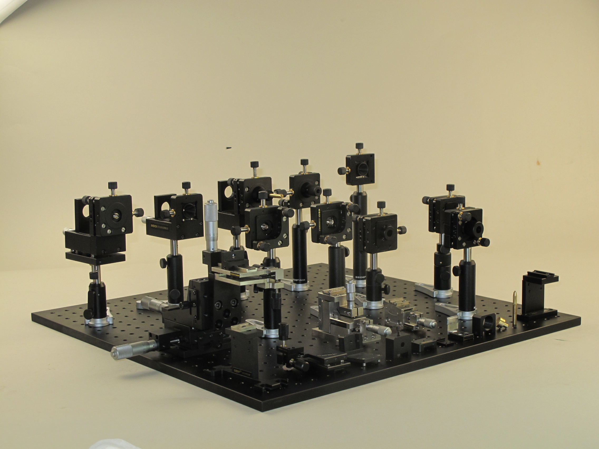 衡工仪器：光学实验室需要哪些设备及辅助工具？